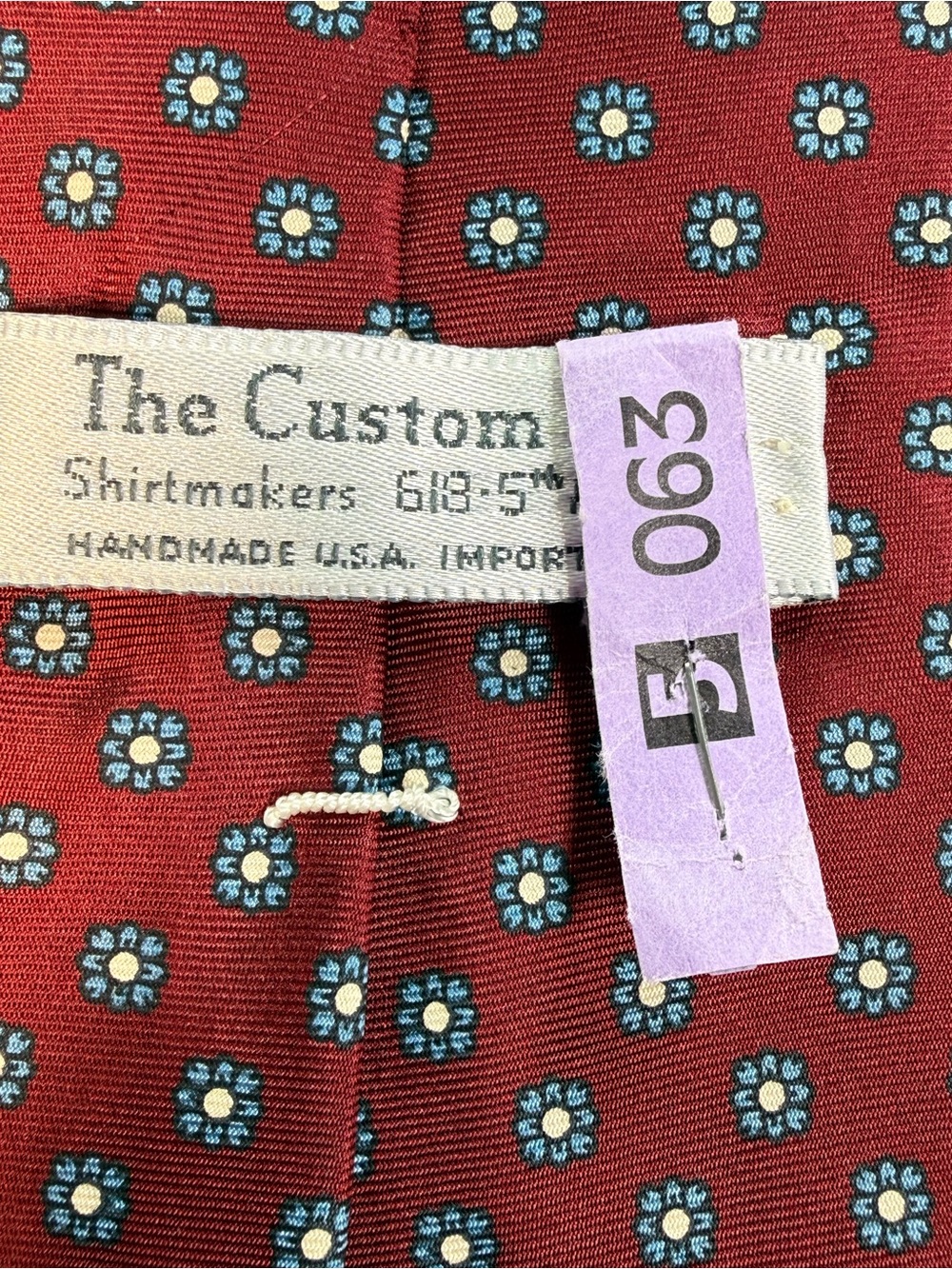 Vintage The Custom Shop Red Floral Necktie Handmade Imported Silk Tie - Picture 5 of 7